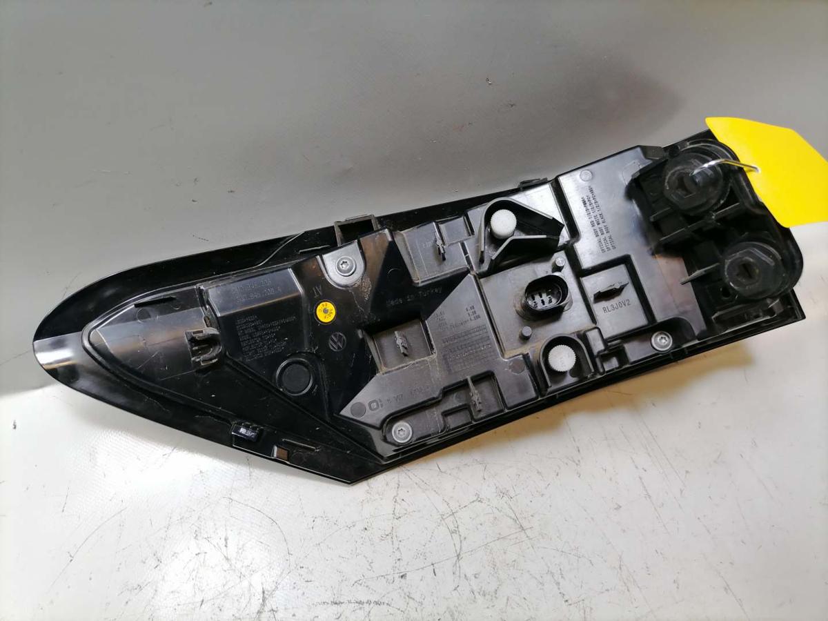 VW Passat B9 original R&uuml;cklicht R&uuml;ckleuchte rechts au&szlig;en LED Kombi Variant Bj.2024